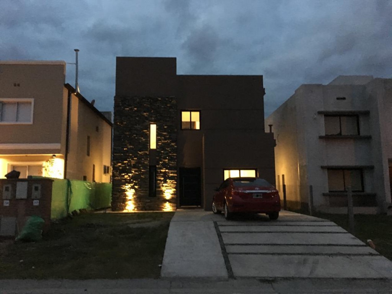 Casa Country Alltos del Cevil I