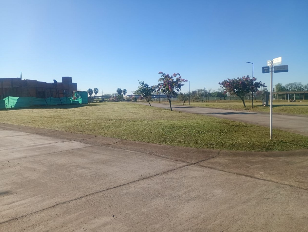 Lote en Venta en Country Viento Sur - Ubicacion Premium 